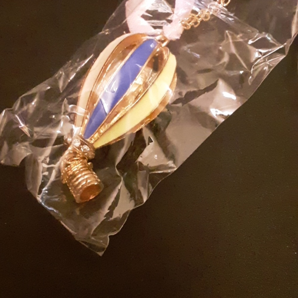 😍 Hot Air Balloon Statement Necklace - Picture 5 of 5
